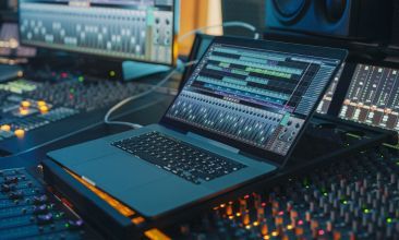 Best free beat makers for PC in 2025 with DAWs and plugins